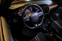 Interior-Noul-Corsa-in-versiunea-GS-Line