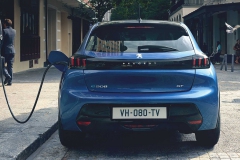 2019-peugeot-e208 (2)
