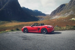 2019-porsche-718-boxster-t-side