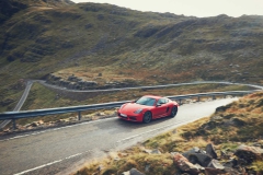 2019-porsche-718-cayman-t-front