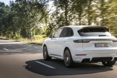 2020-porsche-cayenne-turbo-s-e-hybrid-coupe-turbo-s-e-hybrid-and-coupe-e-hybrid-3