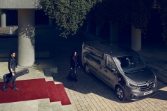 21224905_2019_-_New_Renault_Trafic_SpaceClass