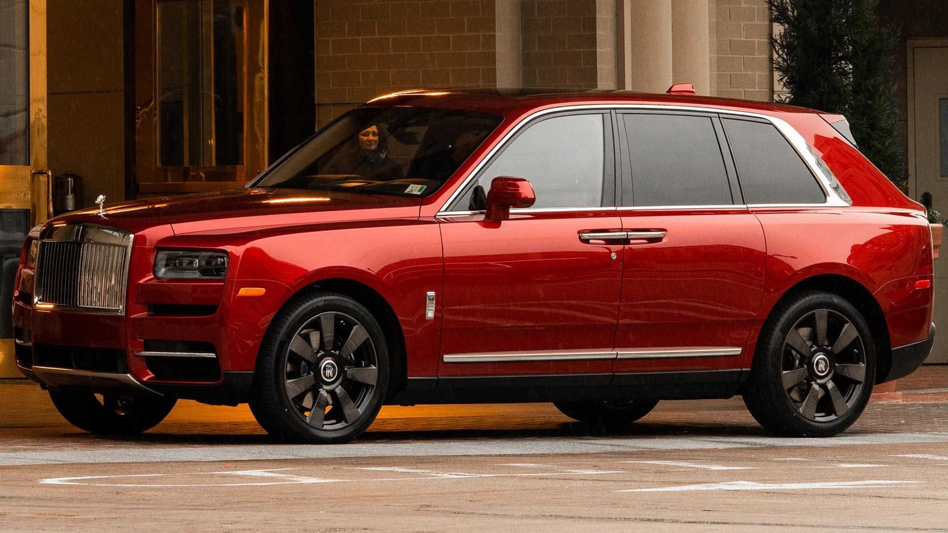 lunar-new-year-rolls-royce-cullinan