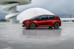SEAT-el-Born-plugged-into-electric-mobility_07_HQ