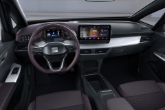 SEAT-el-Born-plugged-into-electric-mobility_09_HQ