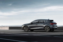 2020-seat-leon-13