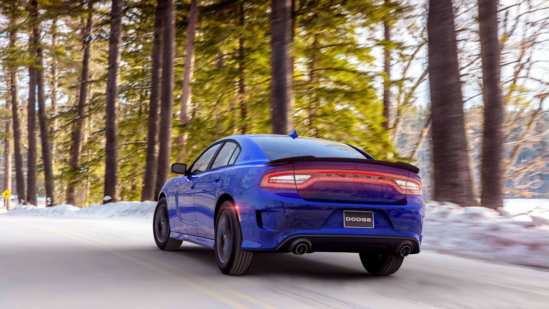2020-dodge-charger-gt-1