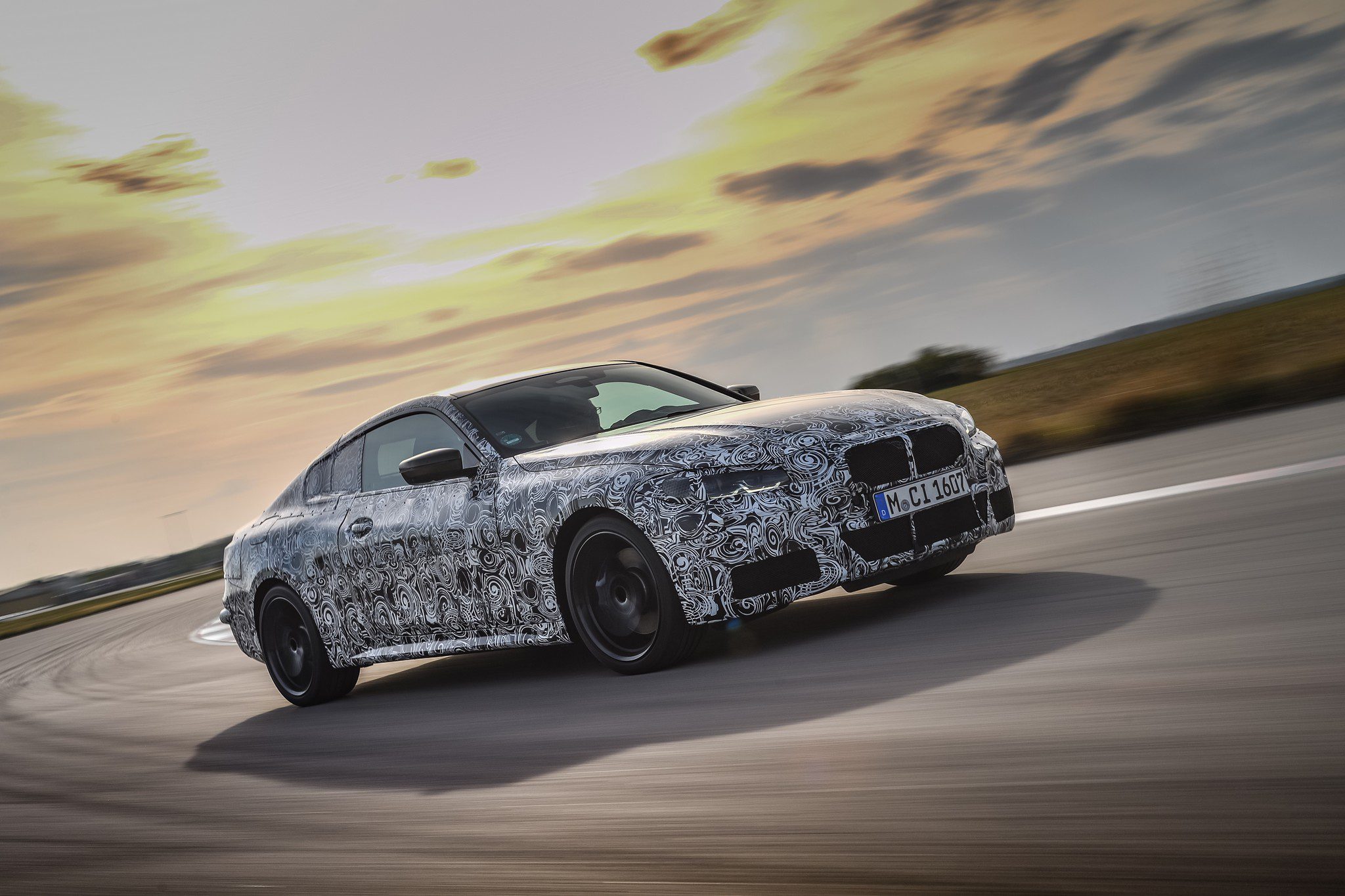 P90387885_highRes_the-new-bmw-4-series