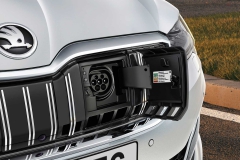 2020-skoda-superb-facelift-4