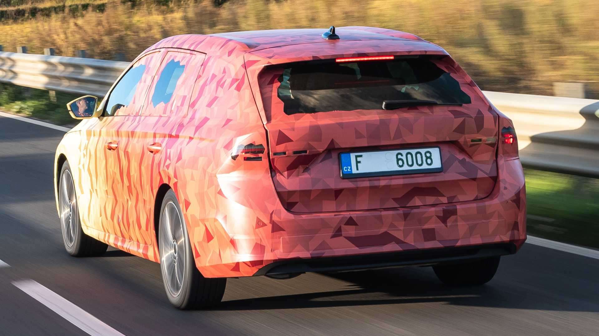 2020-skoda-octavia-teaser
