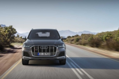 2020-audi-sq7-tdi-1