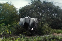 land-rover-defender-james-bond-commercial-2