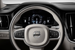 new-volvo-v60-cross-country (8)