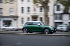 P90331357_highRes_mini-cooper-60-years