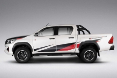 toyota-hilux-gr-sport (1)