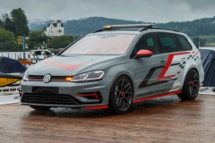vw-golf-estate-r-4motion-fighter-1