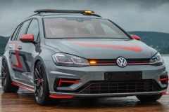 vw-golf-estate-r-4motion-fighter