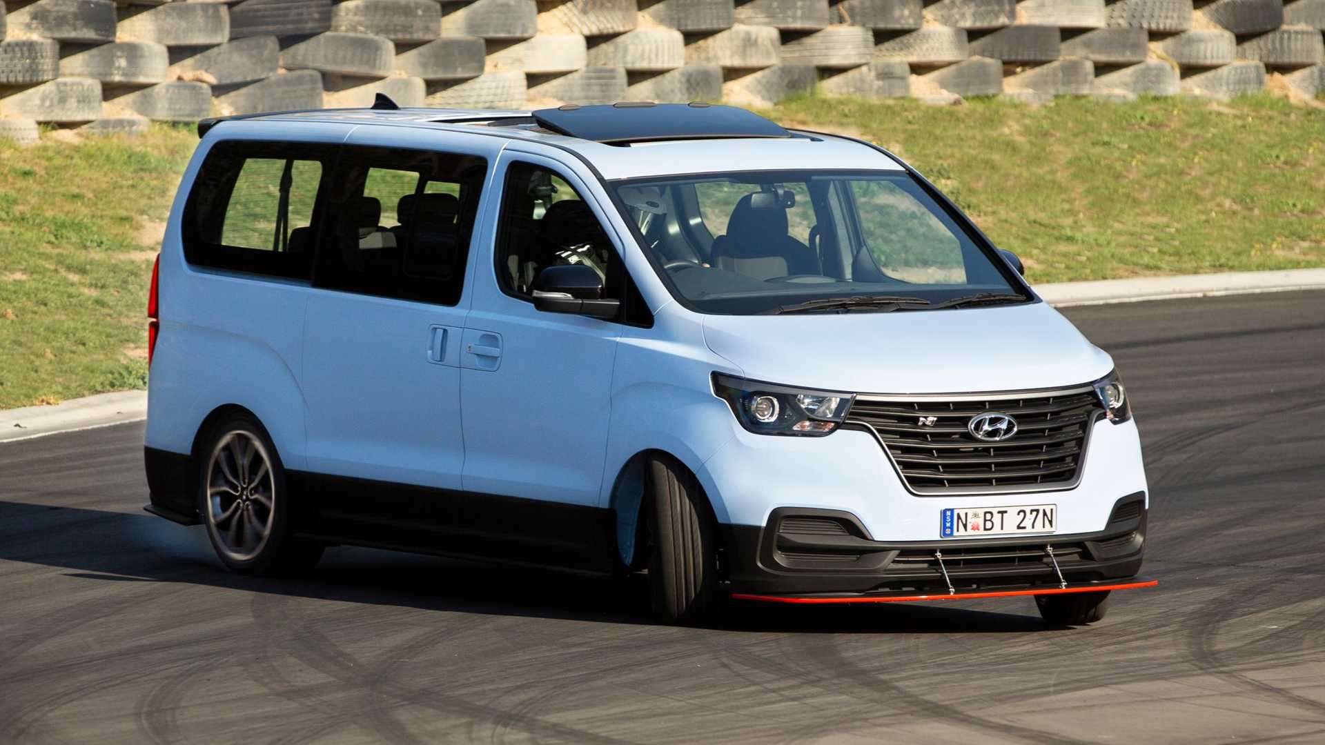 hyundai-imax-n-drift-bus-3