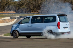 hyundai-imax-n-drift-bus-5