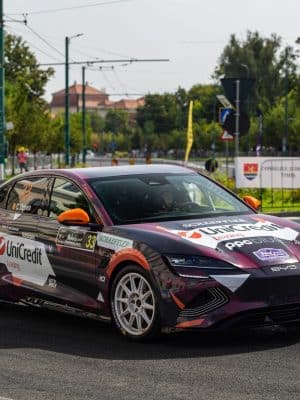 Cum s-a născut în România primul BYD de curse din Europa