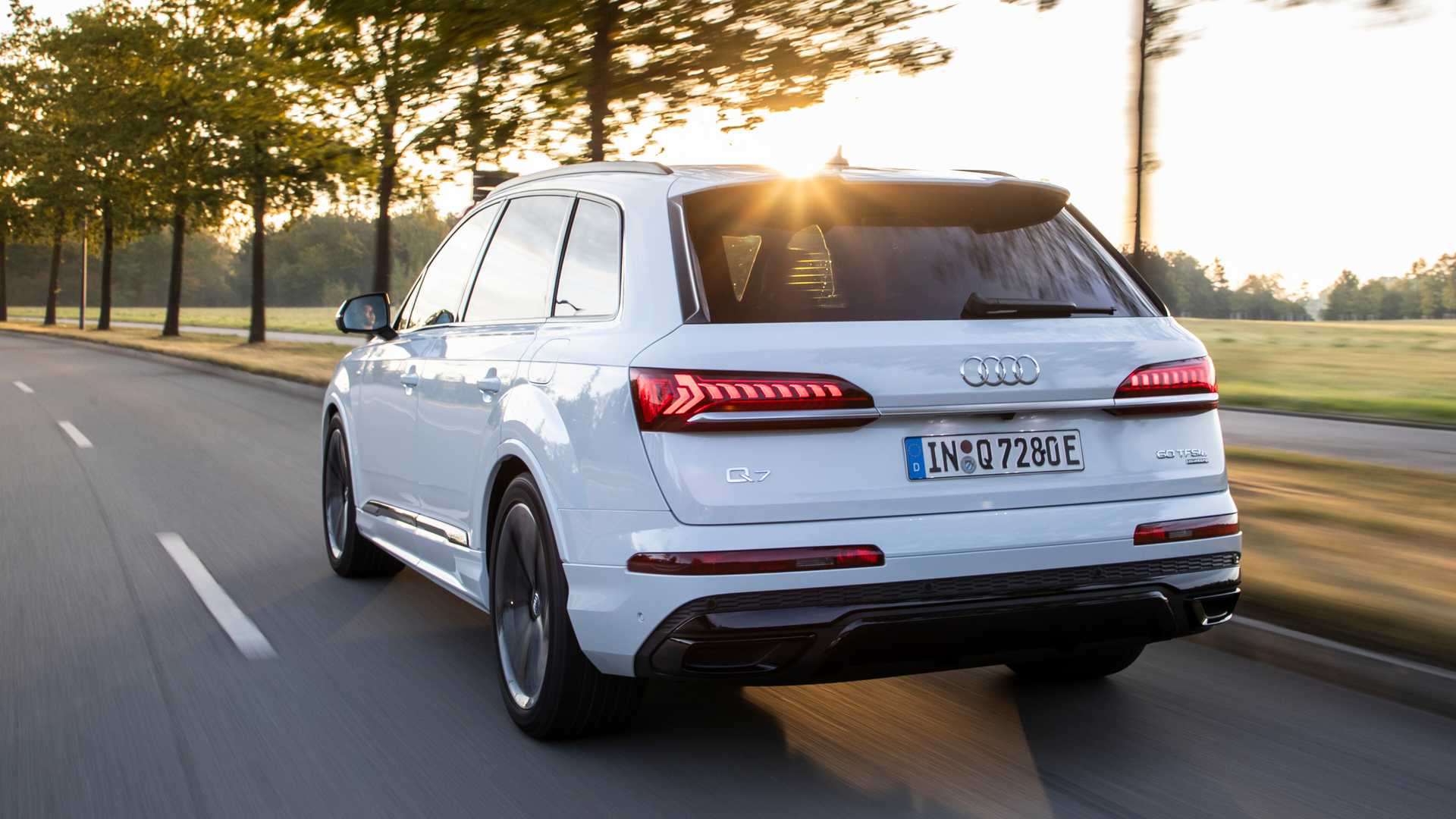audi-q7-60-tfsi-e-2019-3