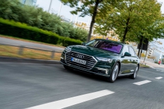 2020-audi-a8-l-60-tfsi-e-1