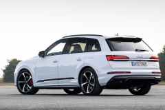 audi-q7-60-tfsi-e-2019-2