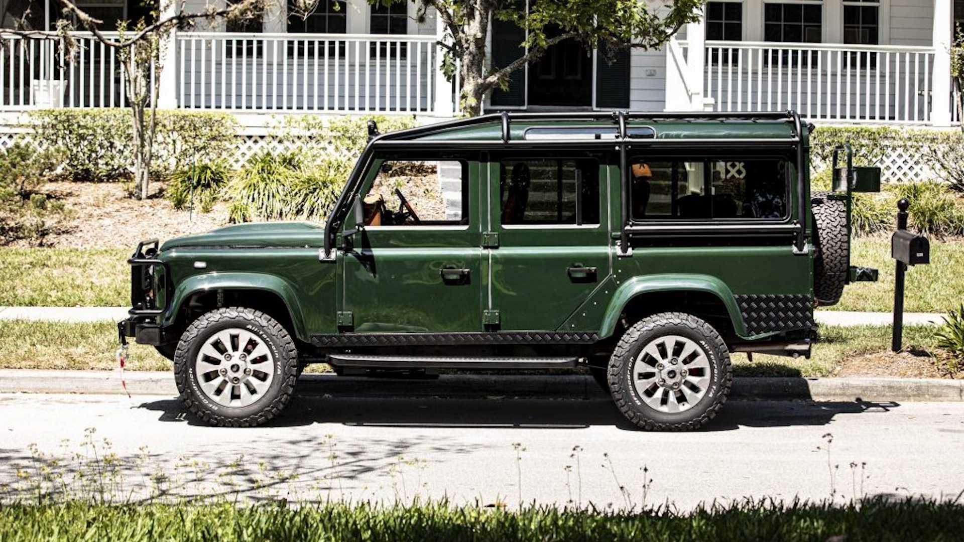 custom-land-rover-defender-with-ls3-engine-5