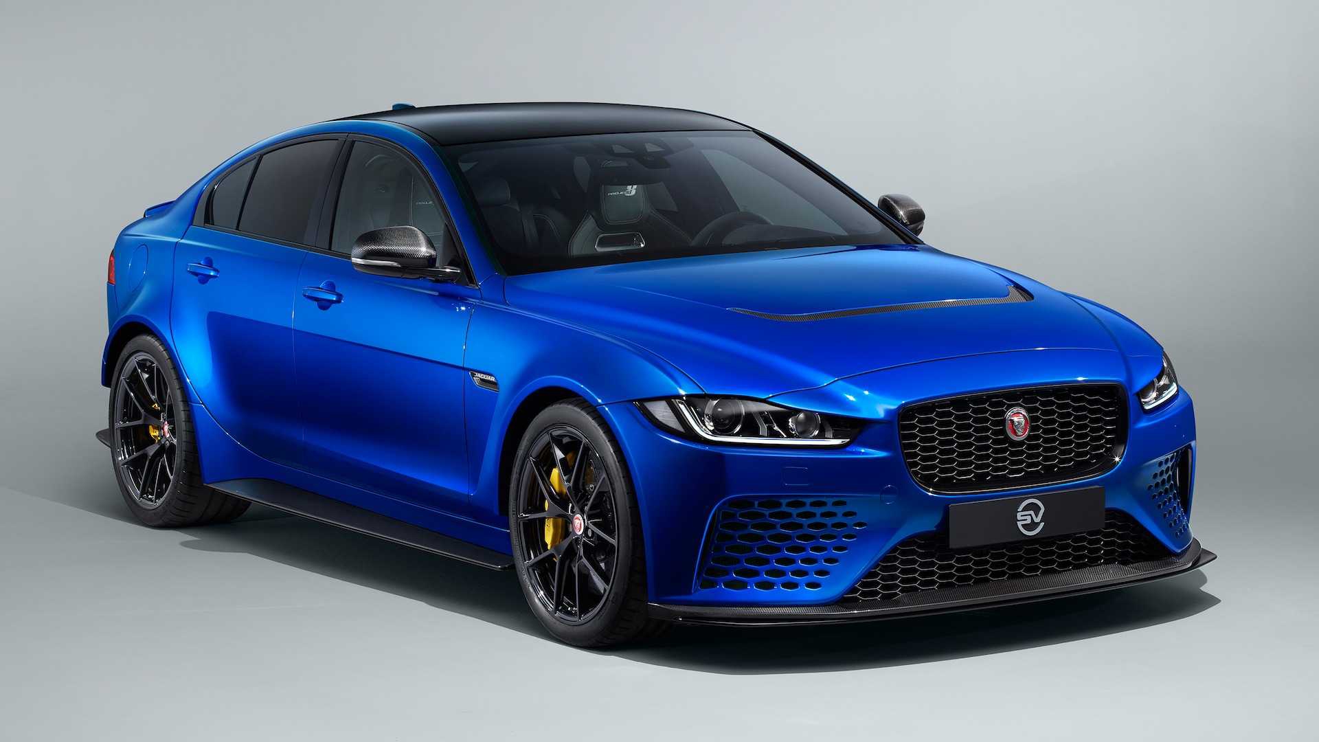 jaguar-xe-sv-project-8-touring-1