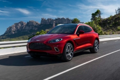 aston-martin-dbx-15