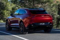 aston-martin-dbx-34