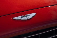 aston-martin-dbx-5