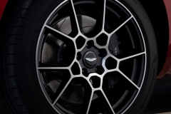aston-martin-dbx-7