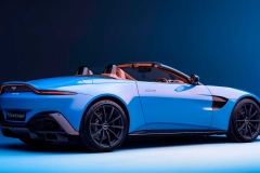 2021-aston-martin-vantage-roadster-2