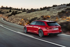 audi-rs-4-avant-2020-10