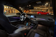P90386497_highRes_nightdriving-in-buch