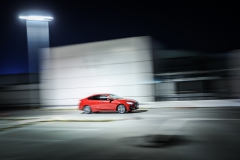 P90386605_highRes_nightdriving-in-buch