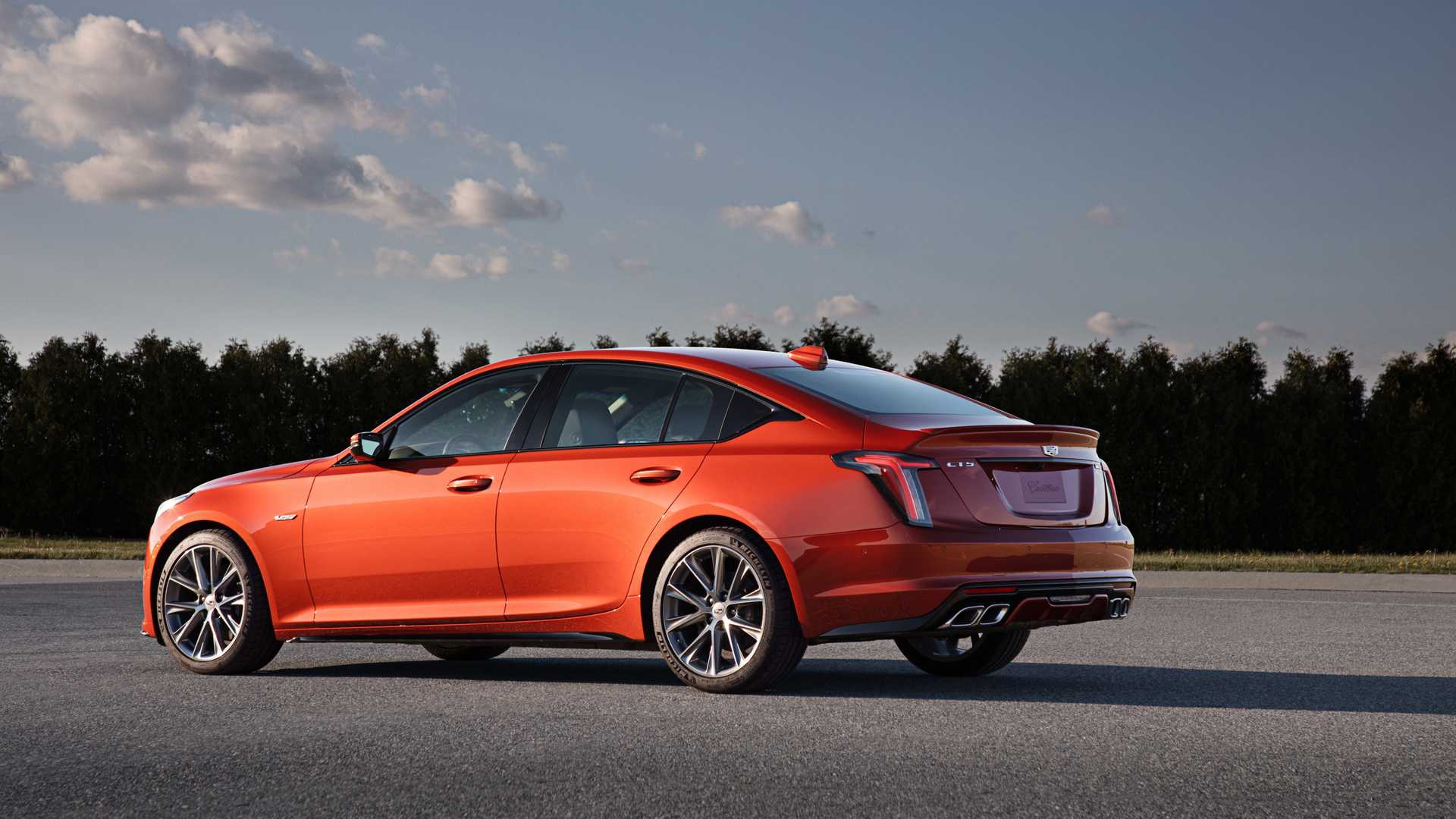 2020-cadillac-ct5-v-2