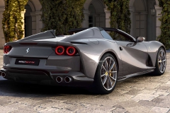 2020-ferrari-812-gts-1