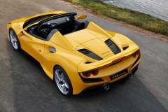 2020-ferrari-f8-spider-5