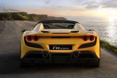 2020-ferrari-f8-spider-6