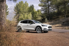 ford-focus-active-wagon (11)
