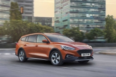 ford-focus-active-wagon (13)
