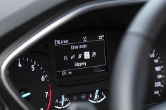 ford-focus-active-wagon (7)