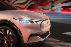 2020-ford-mustang-mach-e-11