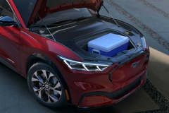 2020-ford-mustang-mach-e-24