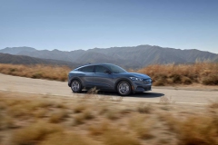 2020-ford-mustang-mach-e-4