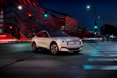 2020-ford-mustang-mach-e-9