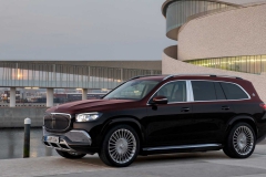 mercedes-maybach-gls-2020-1