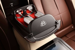 mercedes-maybach-gls-2020-28